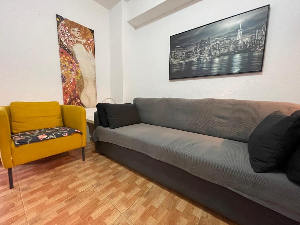 Апартаменти Marques De Larios Plaza Las Flores Parking Gratis Малага Екстер'єр фото