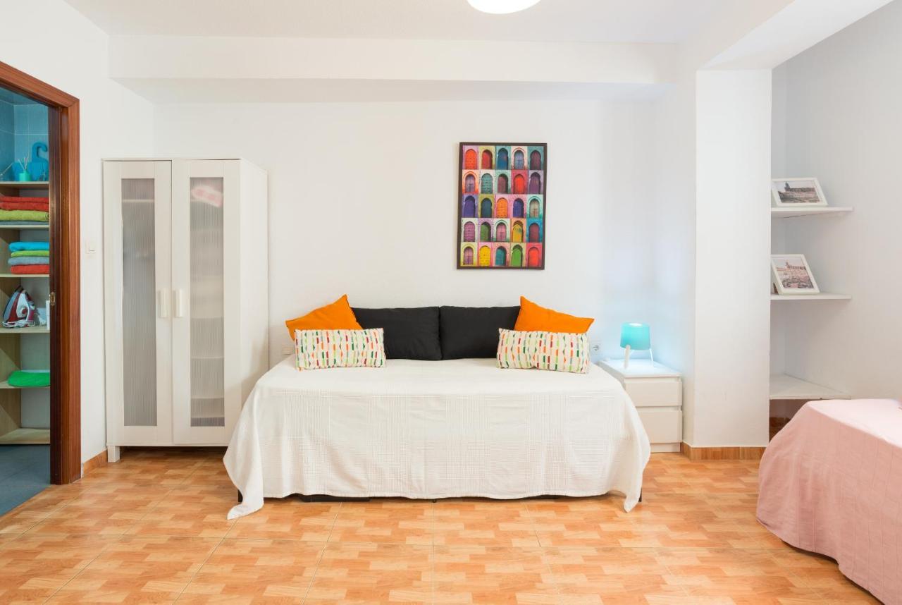 Апартаменти Marques De Larios Plaza Las Flores Parking Gratis Малага Екстер'єр фото