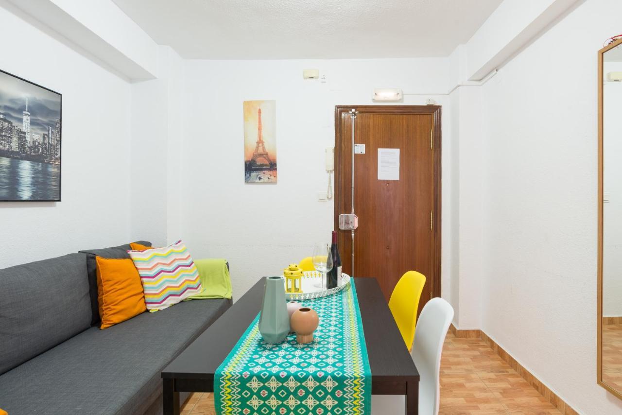 Апартаменти Marques De Larios Plaza Las Flores Parking Gratis Малага Екстер'єр фото