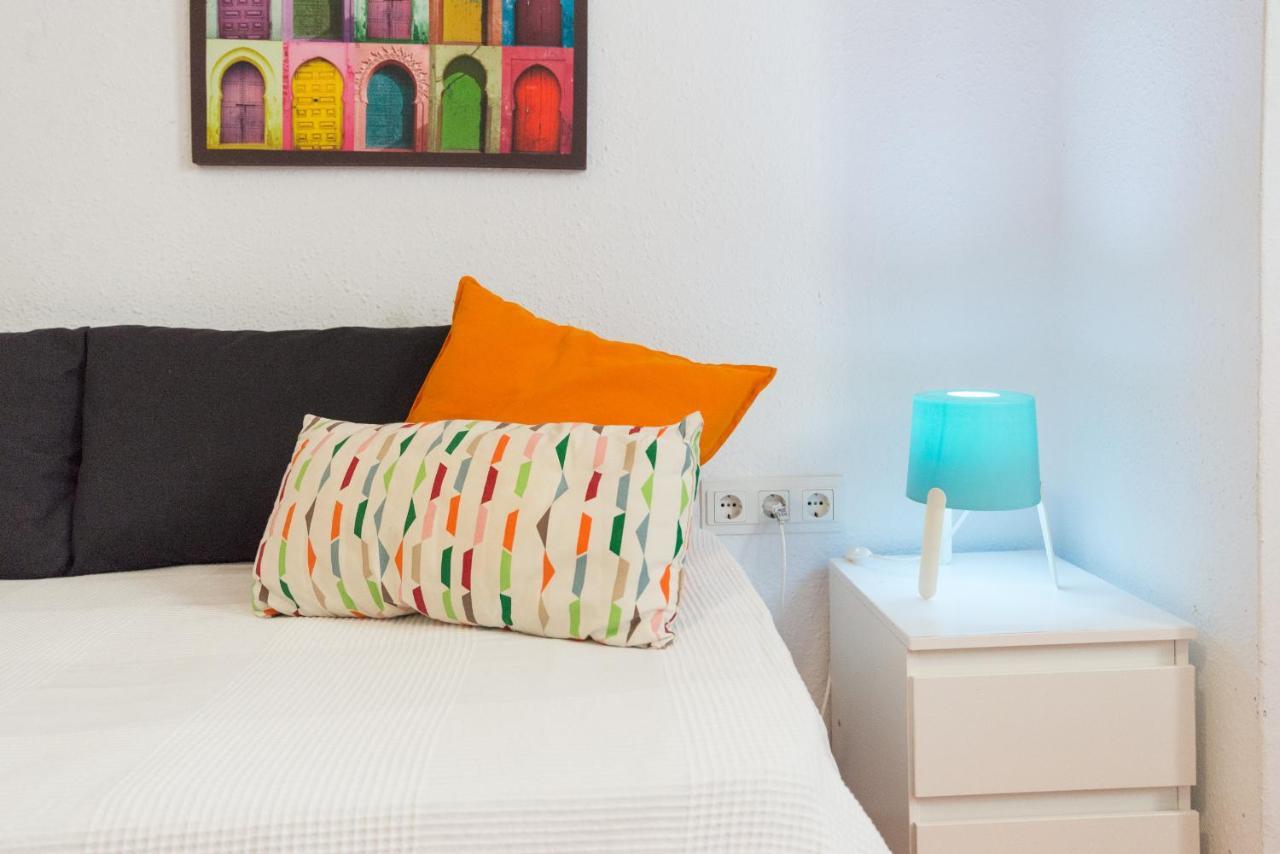 Апартаменти Marques De Larios Plaza Las Flores Parking Gratis Малага Екстер'єр фото