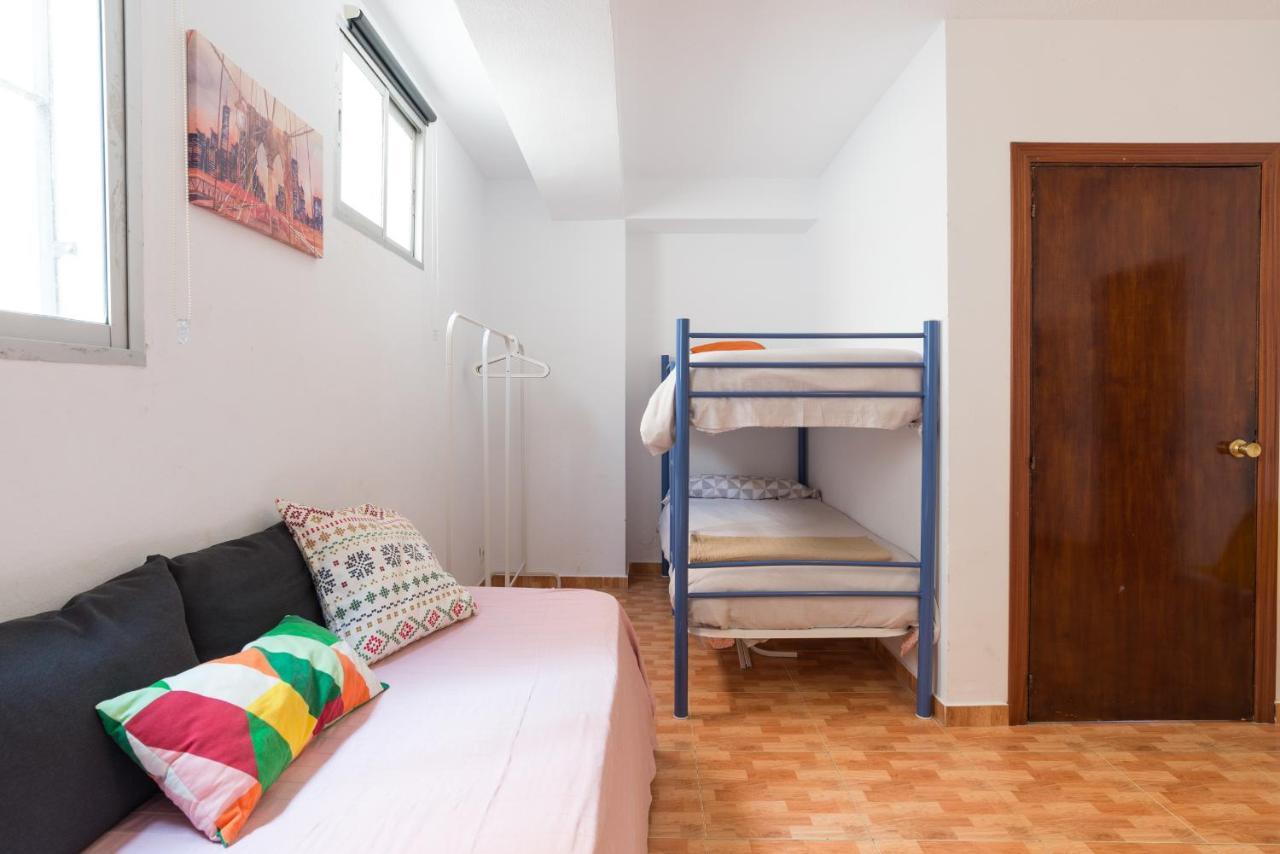 Апартаменти Marques De Larios Plaza Las Flores Parking Gratis Малага Екстер'єр фото